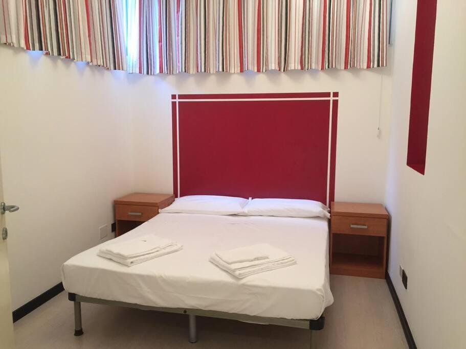 Apartment Bianco Nero Fronte Mare