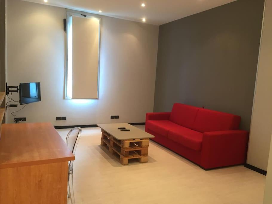 Apartment Bianco Nero Fronte Mare *